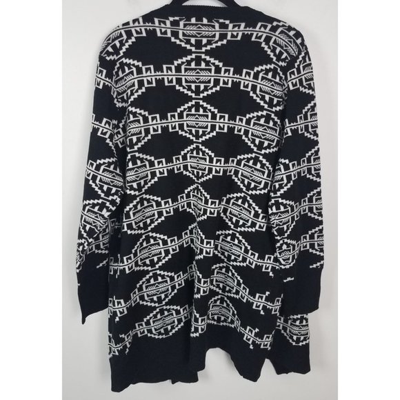 Allegra Women's Sz. 2X Black & White Aztec Long Sleeve Open Front Cardigan - Picture 7 of 8